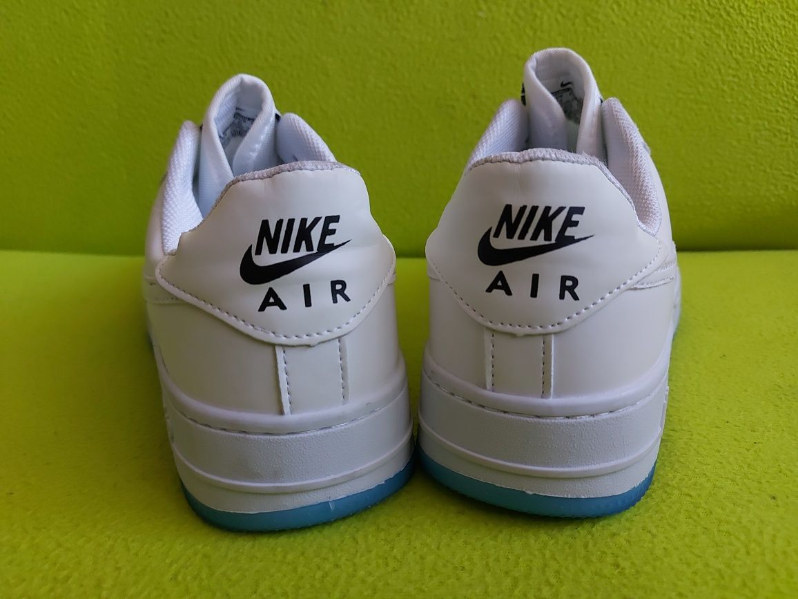 Nike Air Force1-40.5н