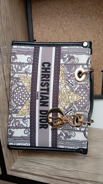 O'qiah uchun sifatli sumka