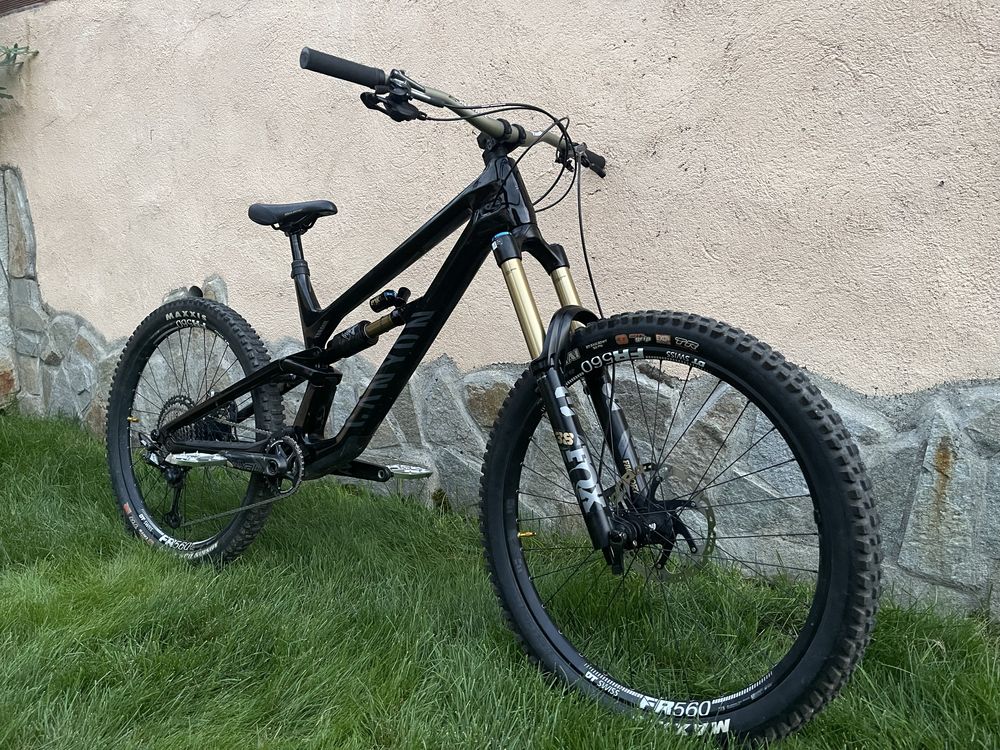 Canyon Torque 2023 CF 9 L размер КАТО НОВО