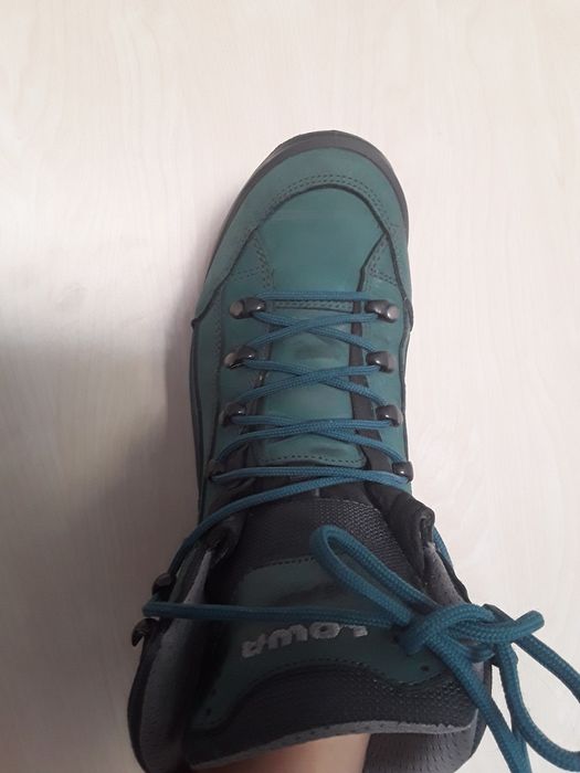 Vand bocanci Lowa renegade gtx pt femei