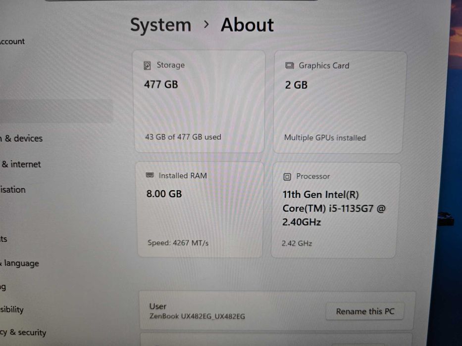Asus Zenbook Duo 14" , intel i5, 8 GB Ram