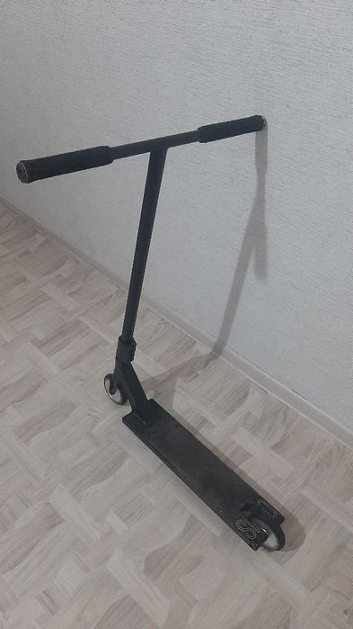 Продам трюковой самокат