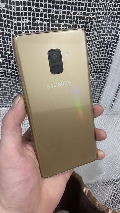 Samsung A8+  рабочий полностью