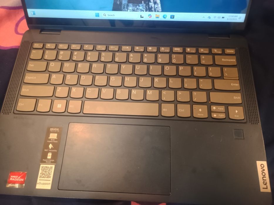 Lenovo IdeaPad Flex 5 14ABR8 - Type 82XX in garanție