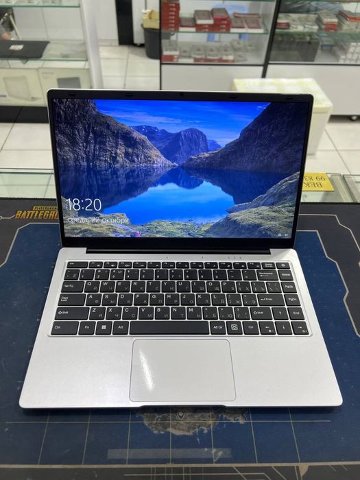 intel Celeron N4000 8/512ssd holati zor kam ishlatilgan