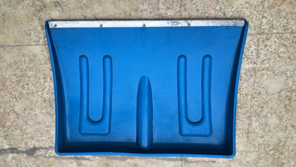 Lopată pentru zăpadă