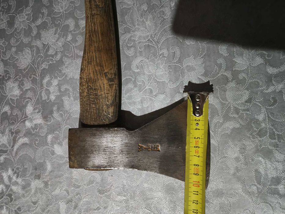 Немска брадва-топор