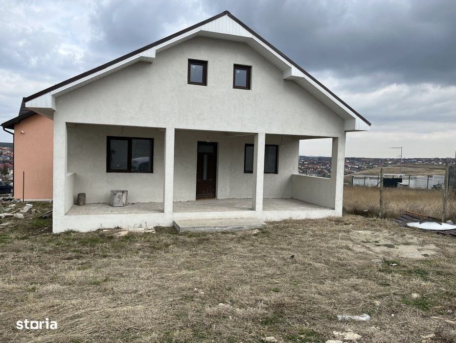 Oportunitate! Casa la sol, 3 camere, posibilitate mansardare, Valu lui