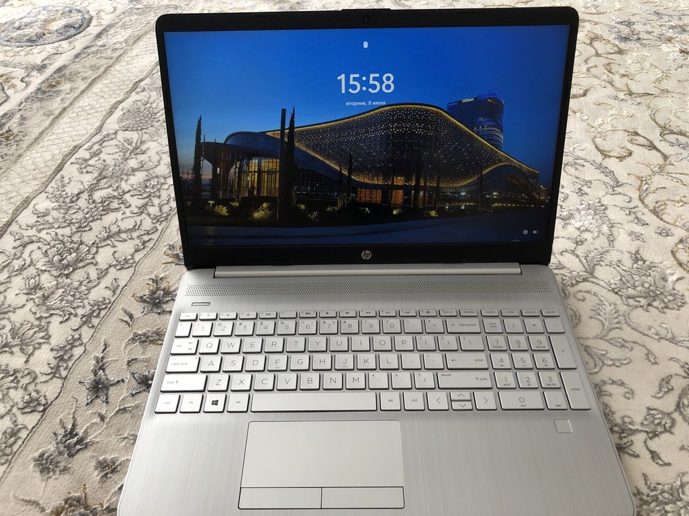 Ноутбук HP LapTop