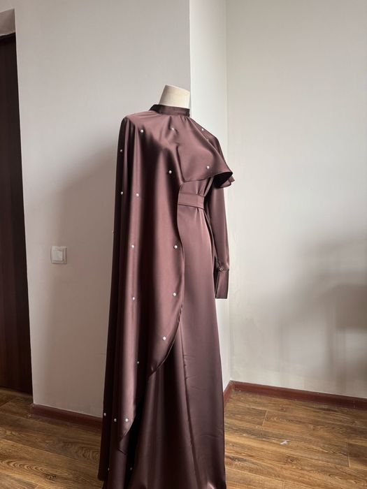 Платье длинное закрытое