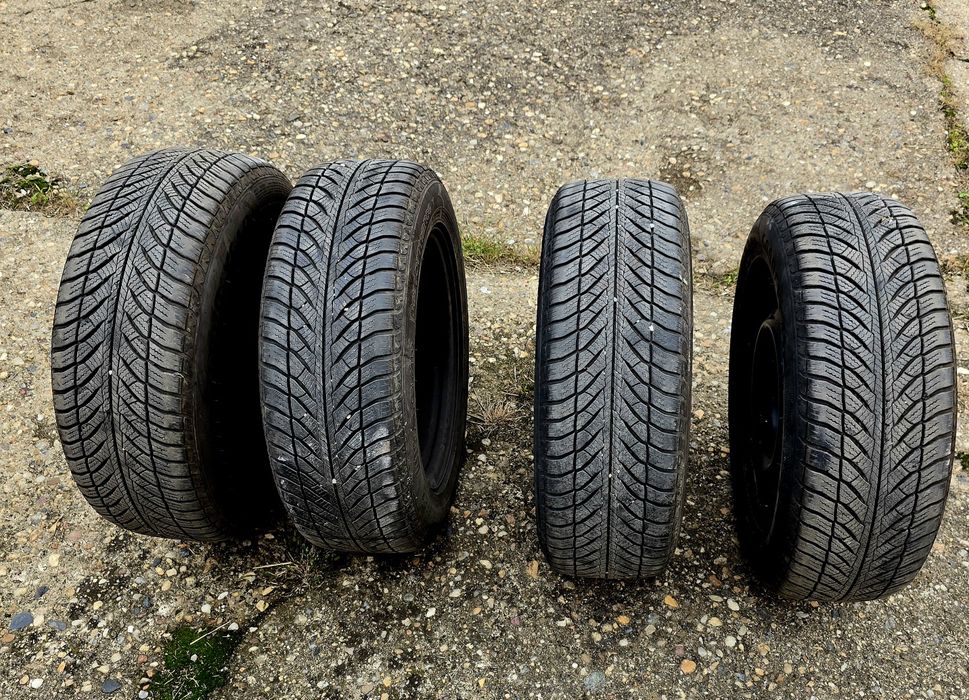 Roti de iarna cu jante 5x114.3 pt toyota 205/60/16 anvelope goodyear