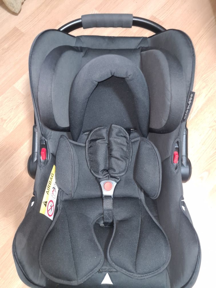 Scoică Scaun auto isofix ICKLEBUBBA
Marca icklebubba
