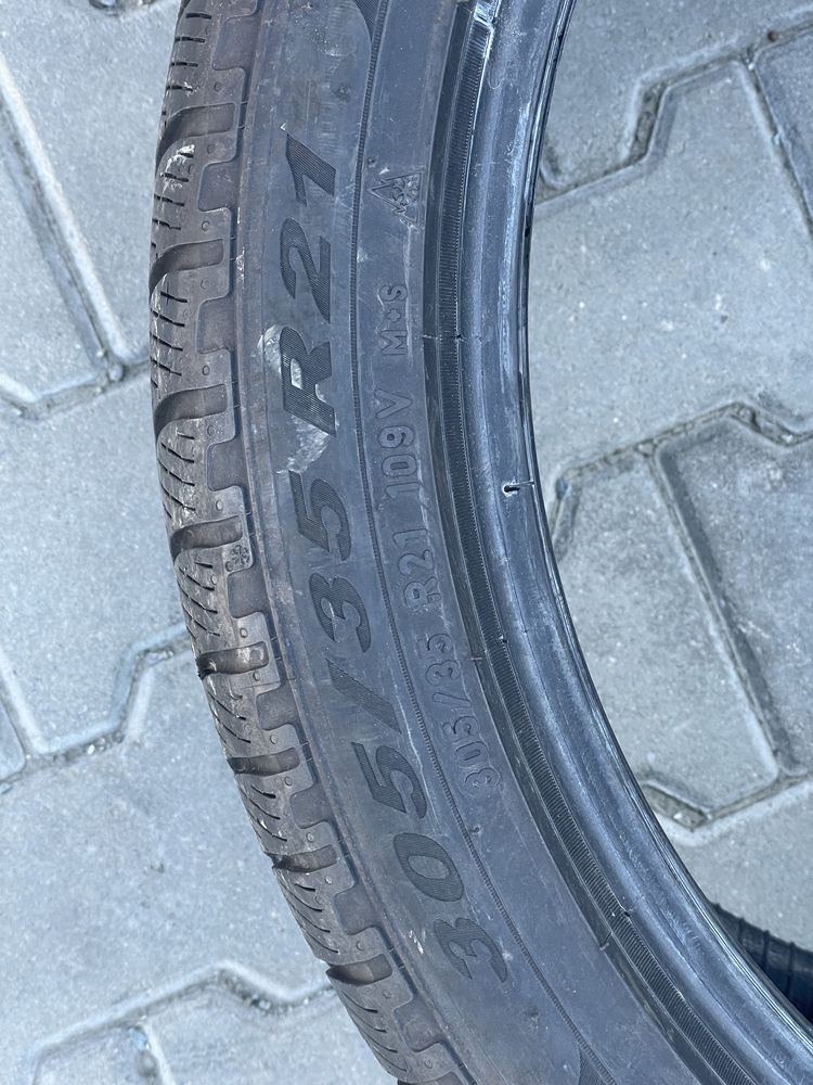 2x 305 35 21 Pirelli Scorpion Winter