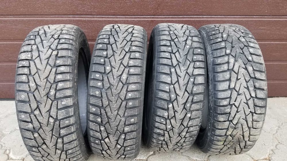 Продам резину Нокия 195на60 R15