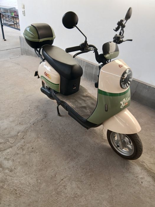 Скутер продаётся электрический