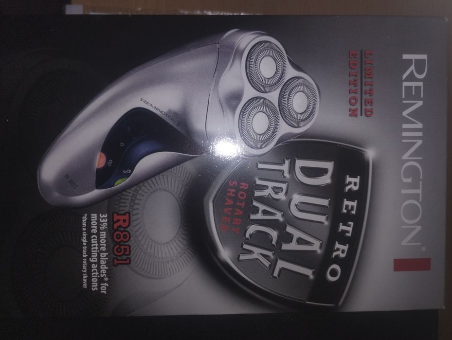 Aparat de bărbierit Remington INOX cu 3 capete