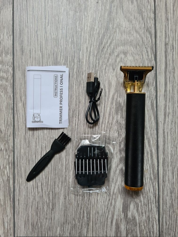 Masina de tuns BarberTech, încărcare USB, 5W, Auriu, Negru, Metalic