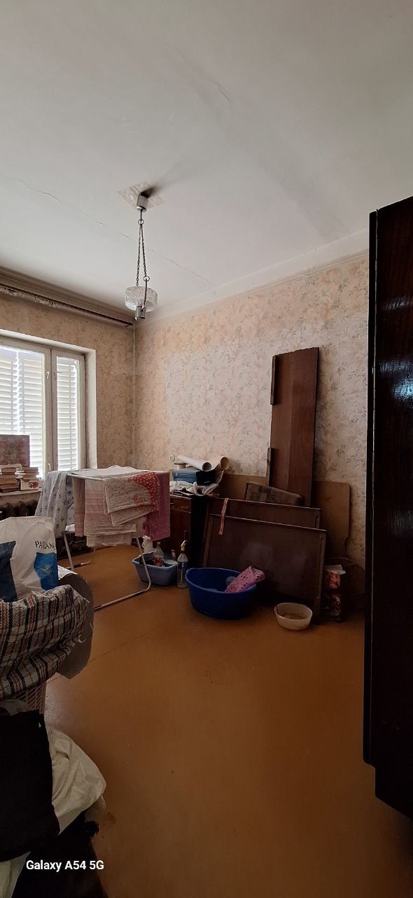 Продаётся квартира Юнусобад 8 квартал 3/2/4 77 серия