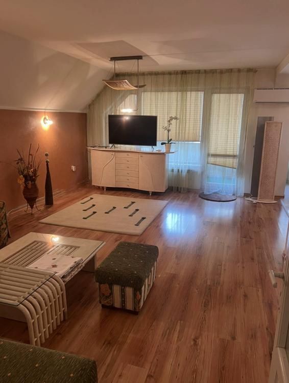 Тристаен апартамент под наем в ж.к. Борово, 2168300