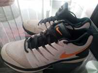 Оригинални маратонки NIKE