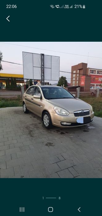 Hyundai accent 2010