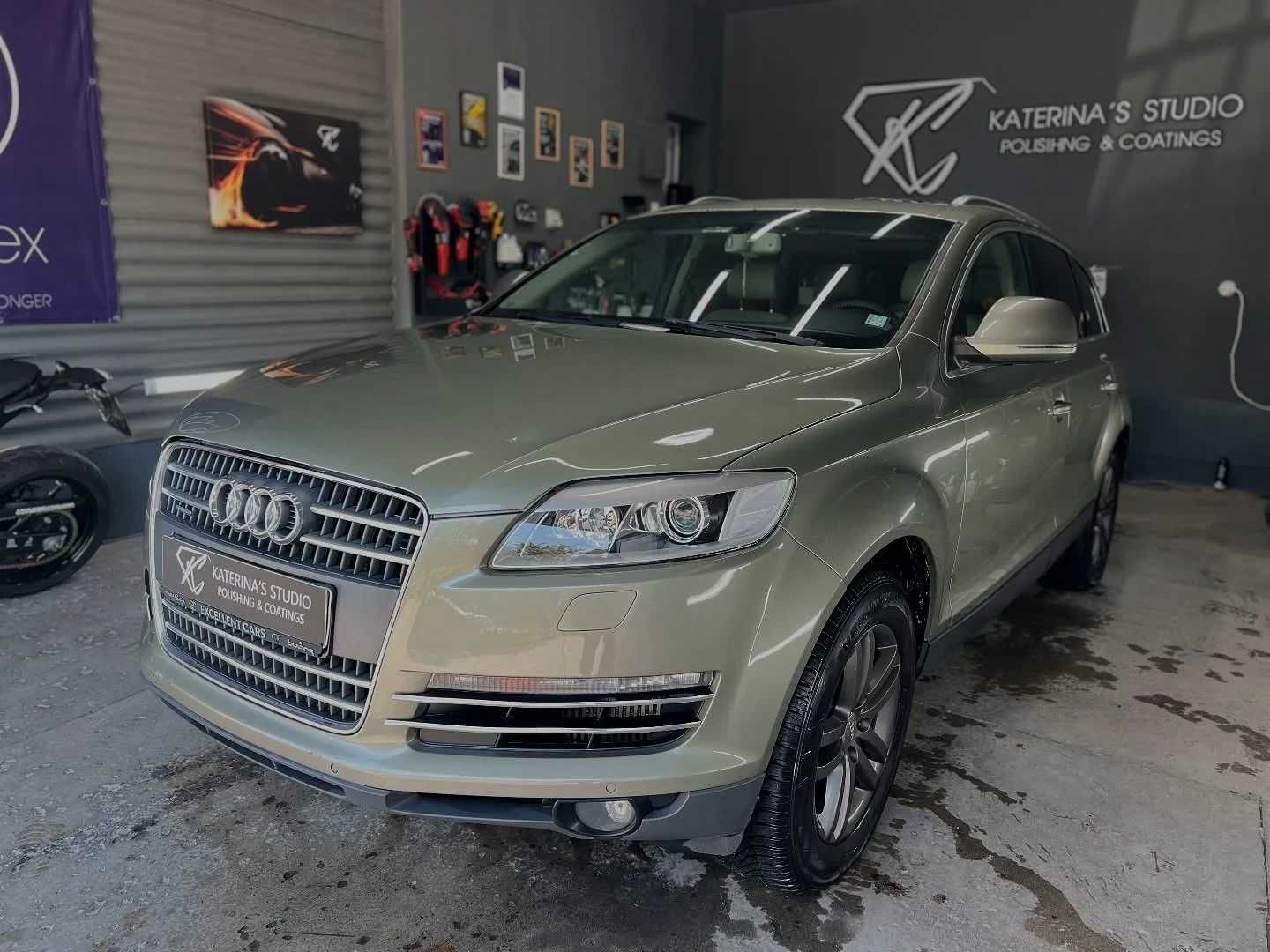 Audi Q7 3.0 TDI - седемместен