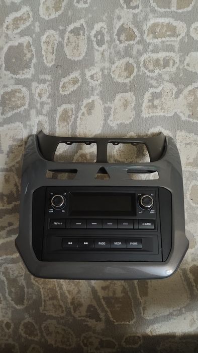 Оригинальная магнитола на Кобальт Шевроле