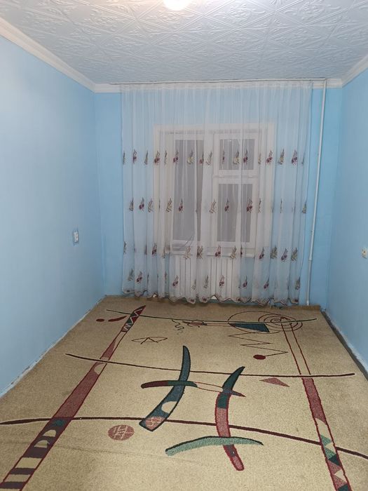 Чирчик аренда 2 ком квартира в 8 мкр 1 этаж