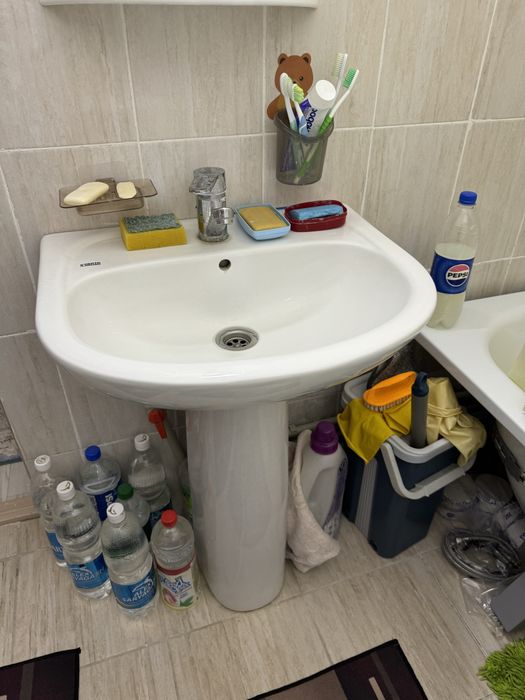 Раковина с сместителью