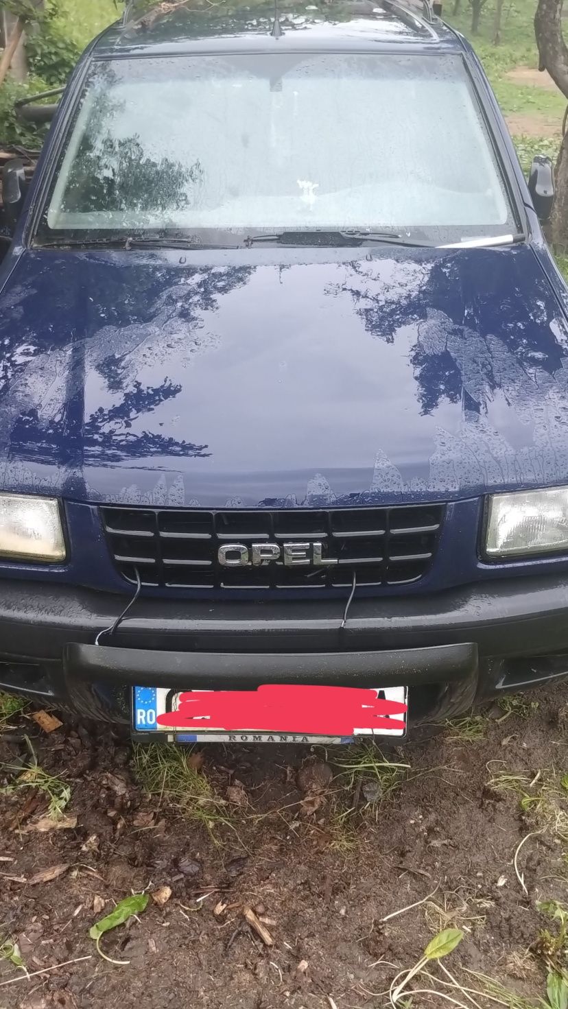 Opel Frontera b2