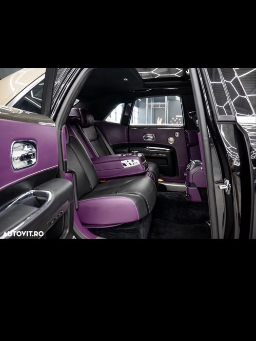 Rolls Royce Ghost 6.6L 612 Cp Black Badge