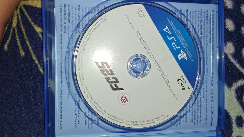 vând cd ps4 de FC 25