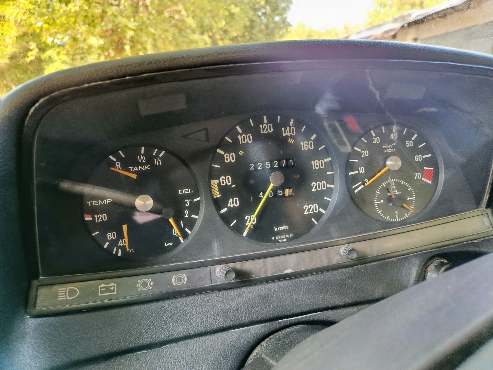 Mercedes benz w123