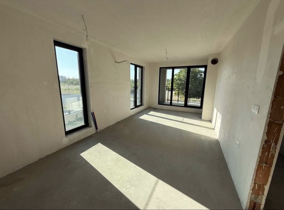 Частна обява, Двустаен с акт 16, в Тракия Пловдив