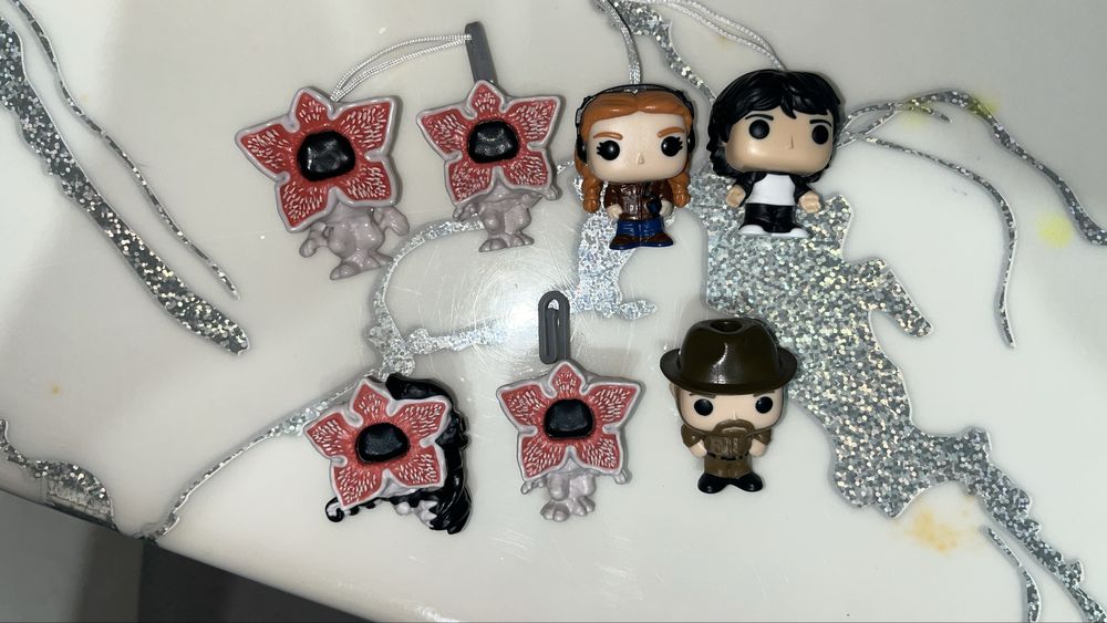 Обмен Kinder Joy Stranger Things