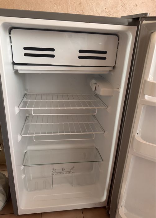 Хладилник Ариели