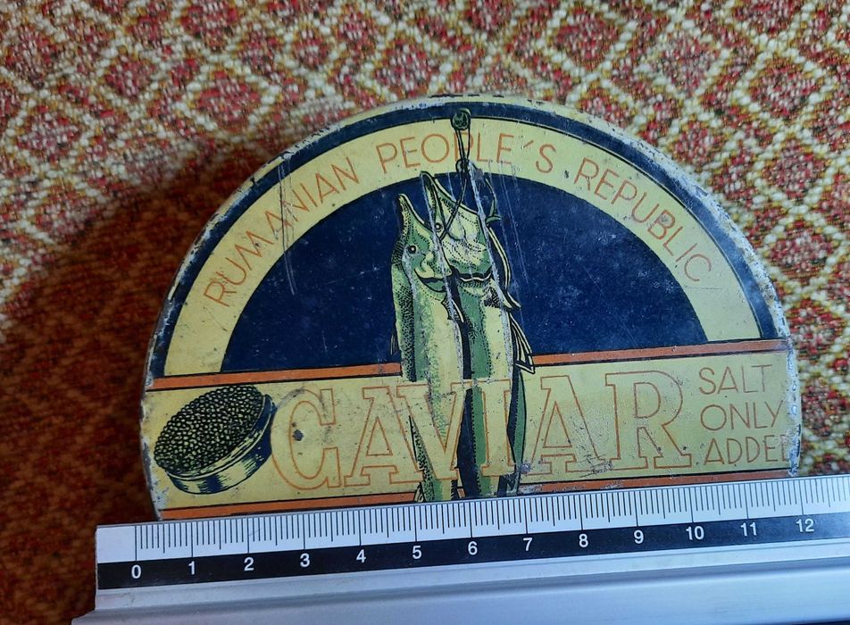 Cutie veche de caviar din România de peste 60 de ani