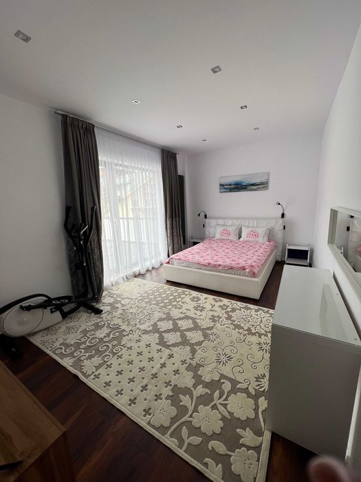 Penthouse 245mp, 4 camere, cu licenta turistica in hotel in Predeal