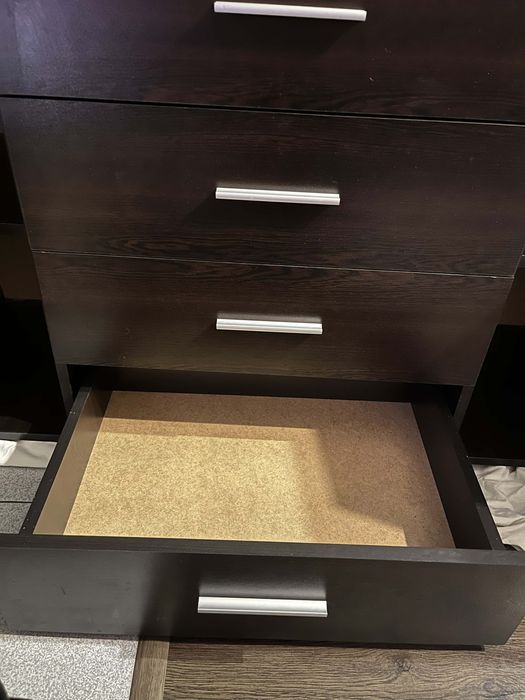 Предлагам почти нов Скрин