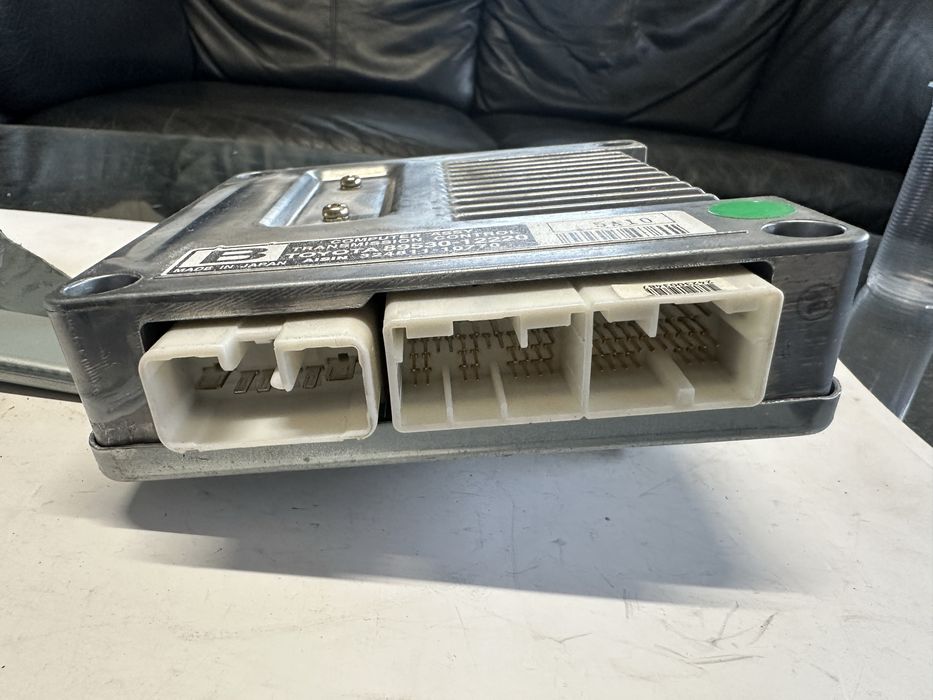 Компютър скоростна кутия Тойота Корола,Аурис,Ярис полуавтоматик/автом