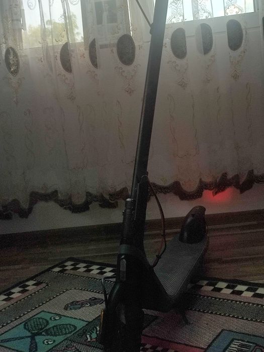 vand trotineta electrica ninebot