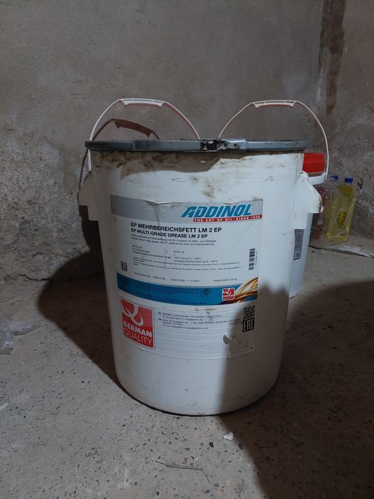 Diamond va Adinol litol