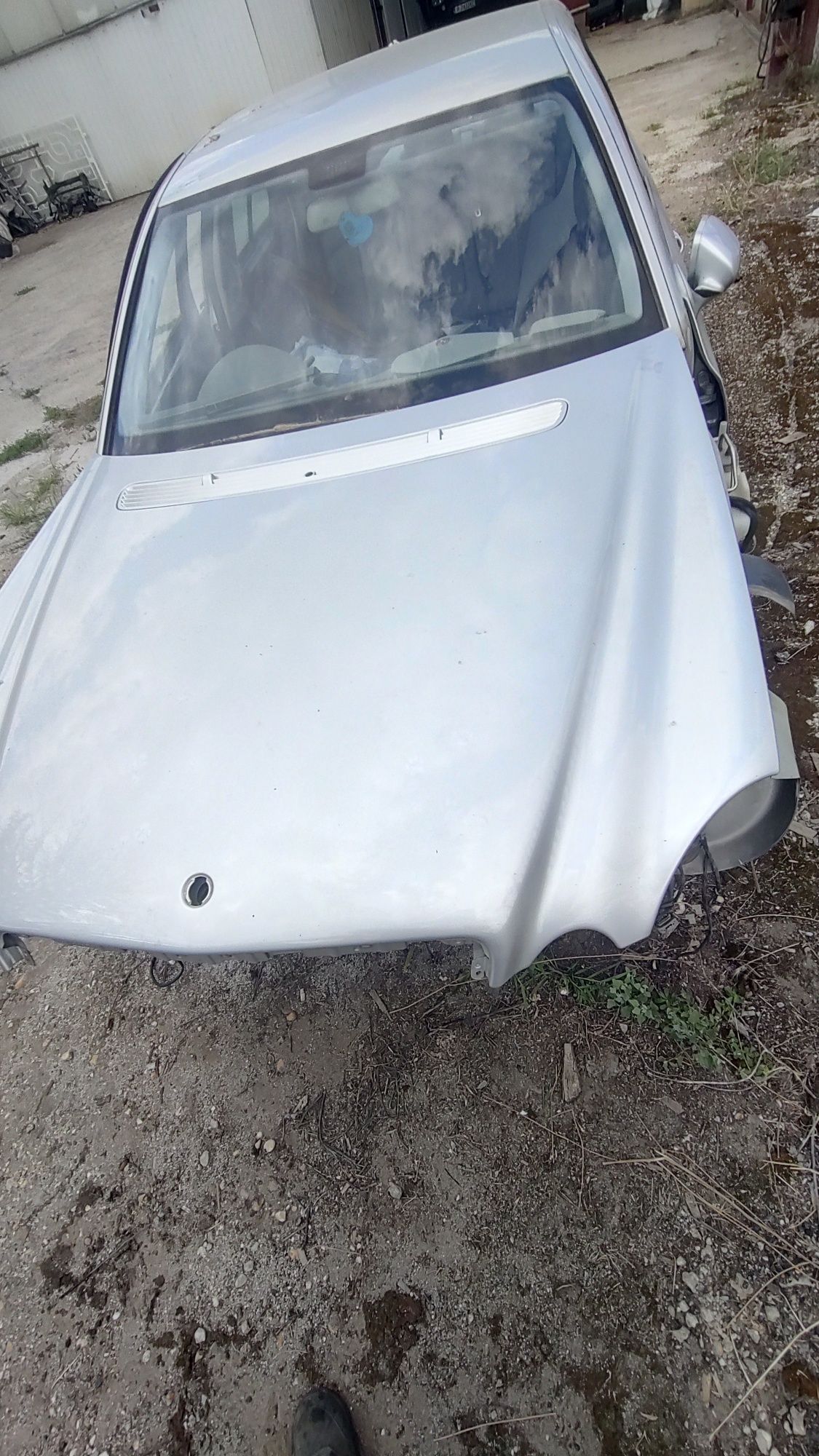 Mercedes W211 E на ЧАСТИ