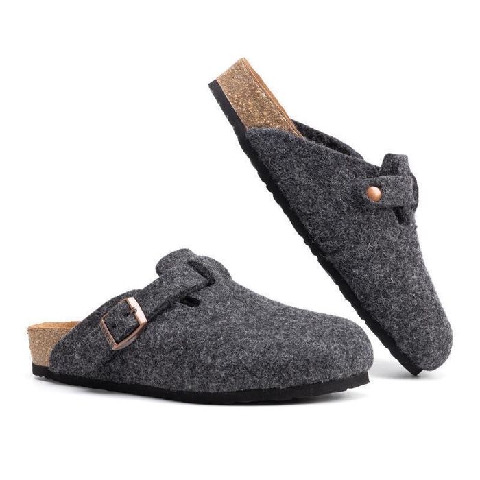 Продается удобные тапочки ( обувь )