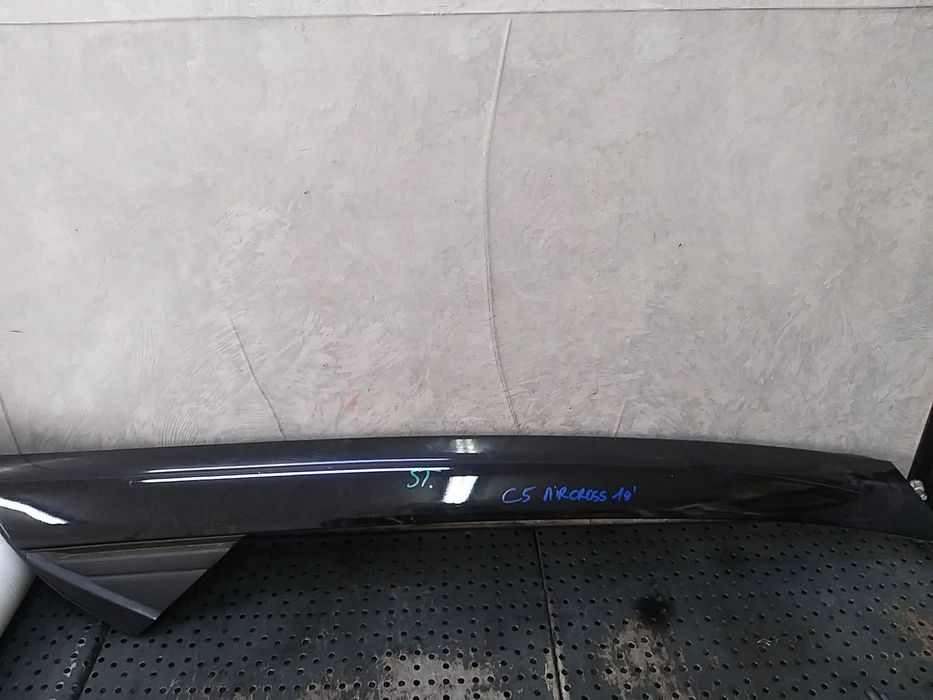 Ornament stanga parbriz citroen c5 aircross 9817207377 98172073xy