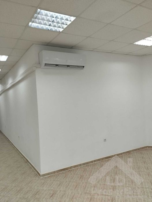 Дава се под наем Магазин в Варна, Център - 75 кв.м за 1020 € - Снимка #5