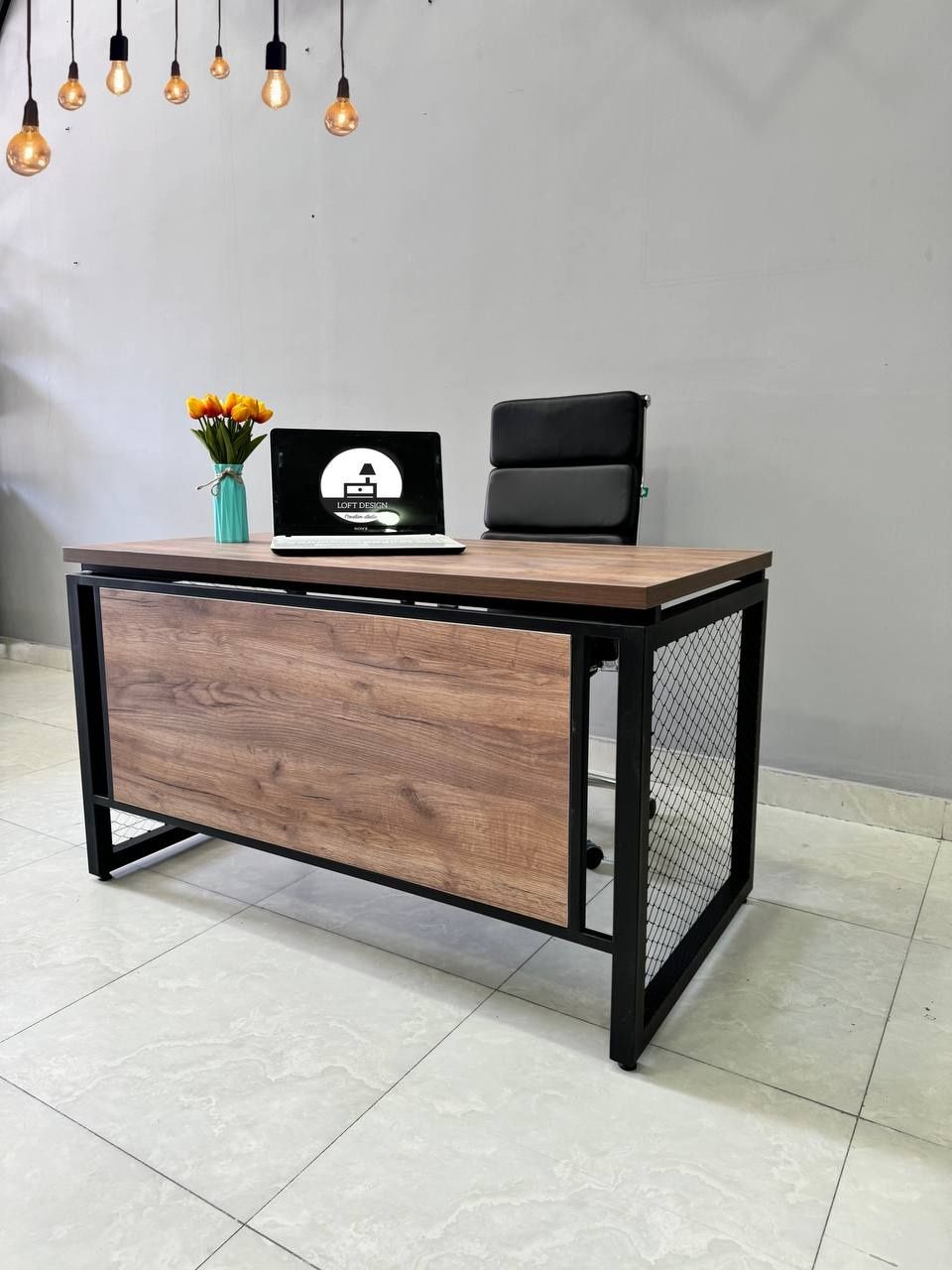 Loft stol – uy uchun zamonaviy dizayn
Minimalistik va mustahkam konstr