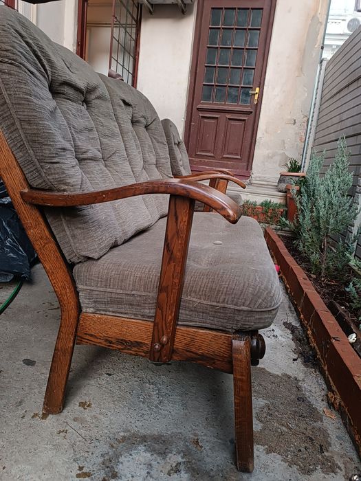 Set Canapea cu scaune din lemn masiv