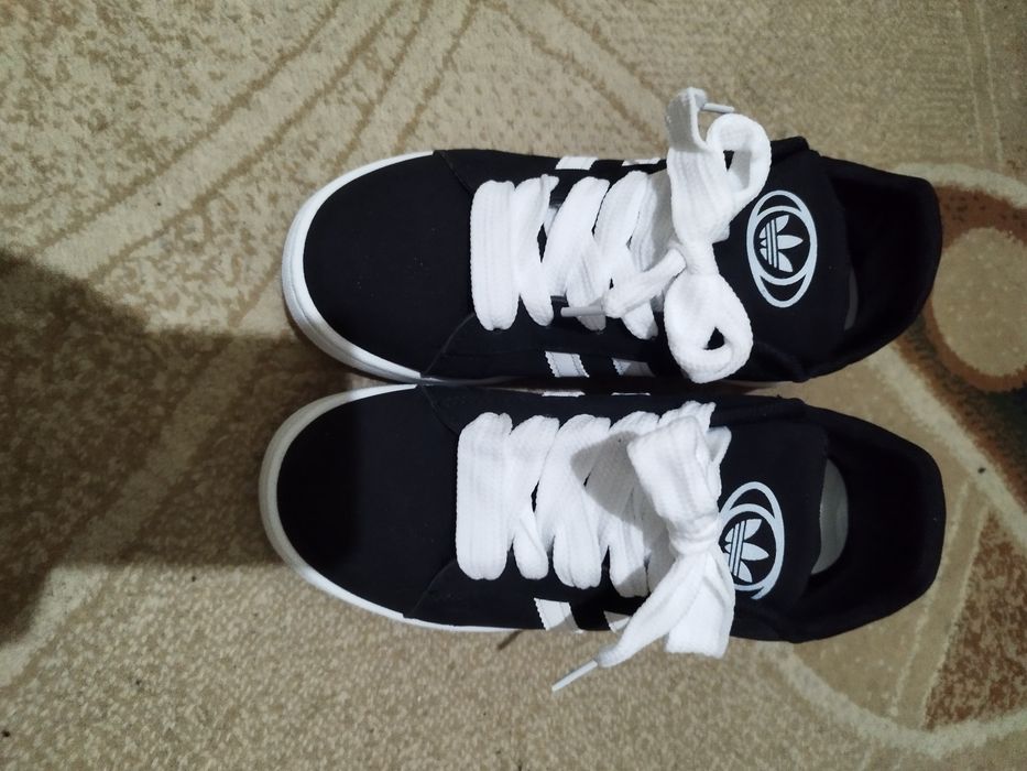 Продам кроссовки 38 р