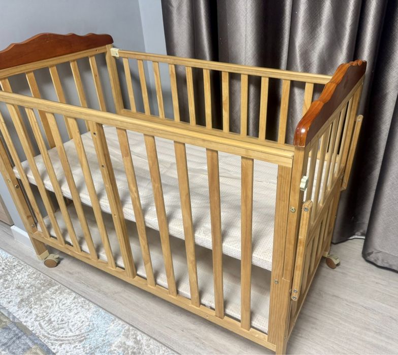 Продам манеж срочно!